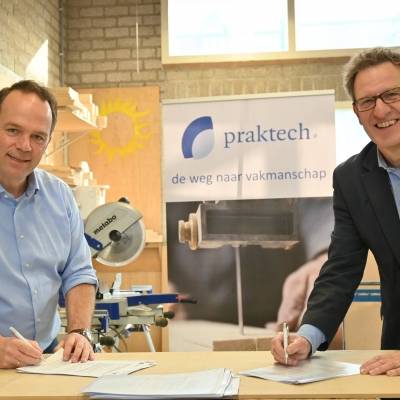 Ondertekening verzelfstandiging Praktech